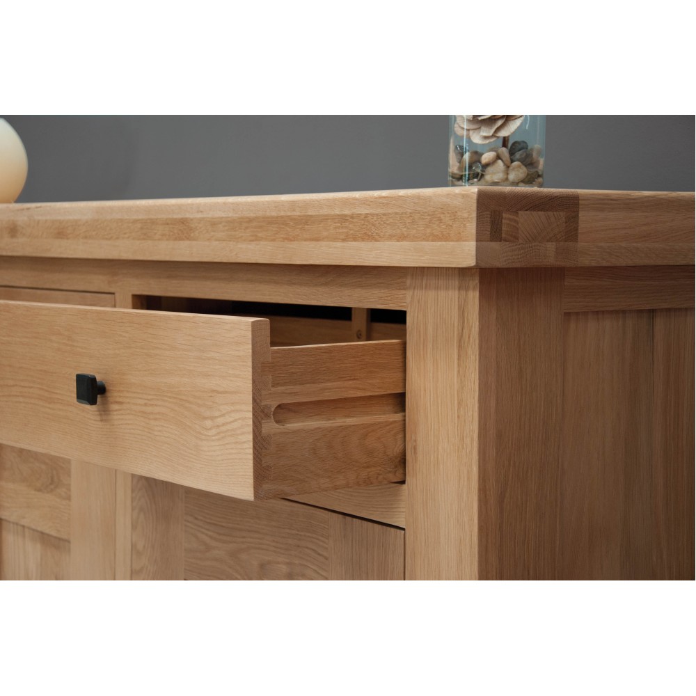 Bordeaux Oak 4 Door 4 Drawer Sideboard