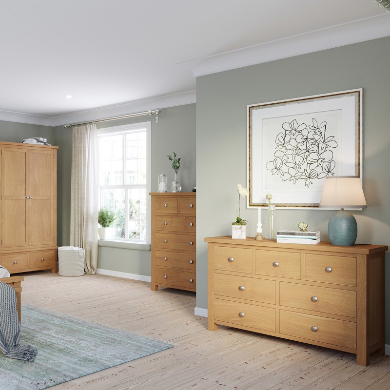 Dorset Oak 2 Over 4 Chest