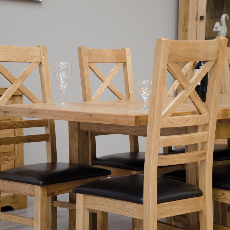 Deluxe Oak Medium 1500 Twin Leaf Extending Dining Table