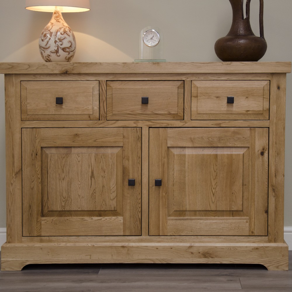 Deluxe Oak Medium Sideboard