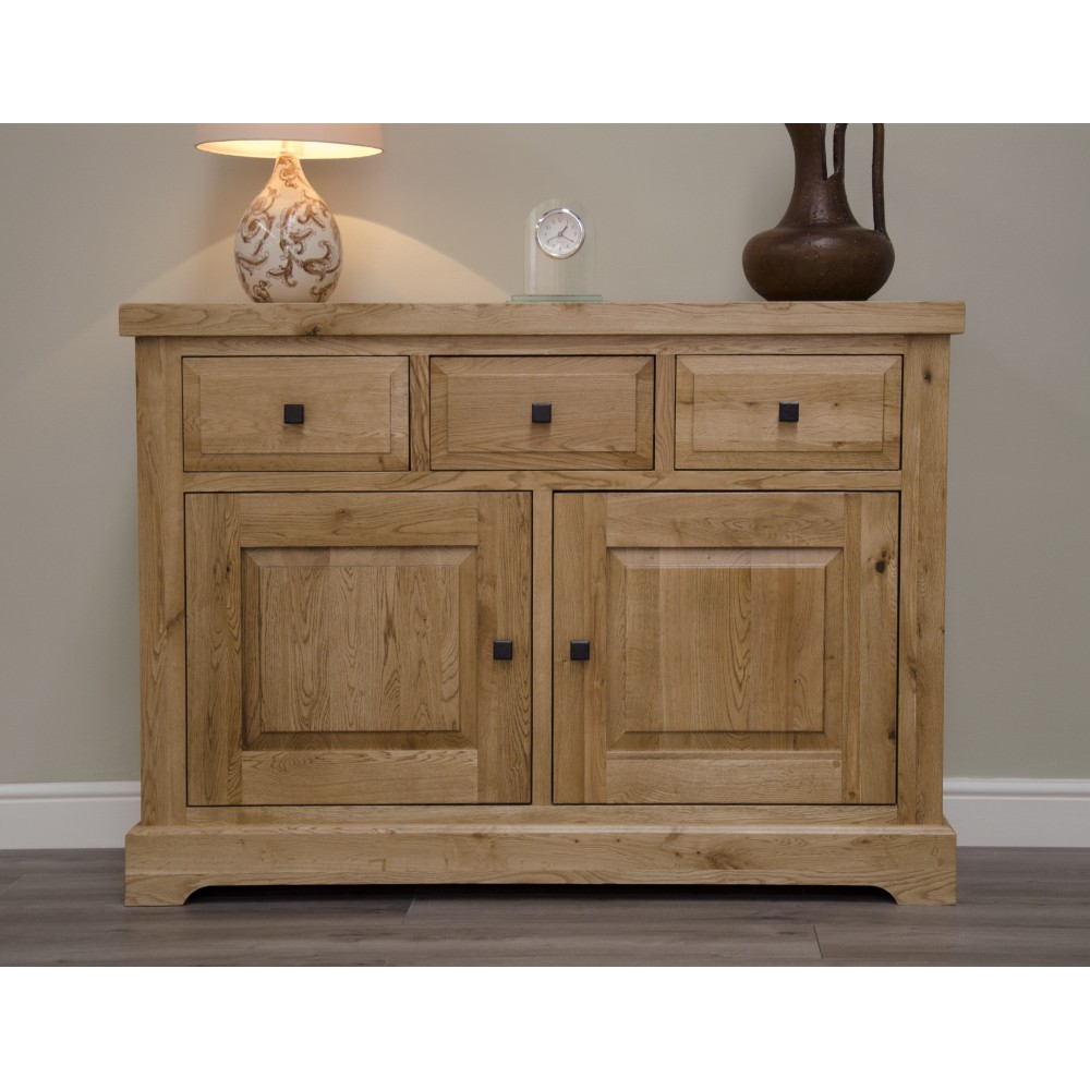 Deluxe Oak Medium Sideboard Deluxe Oak Medium Sideboard