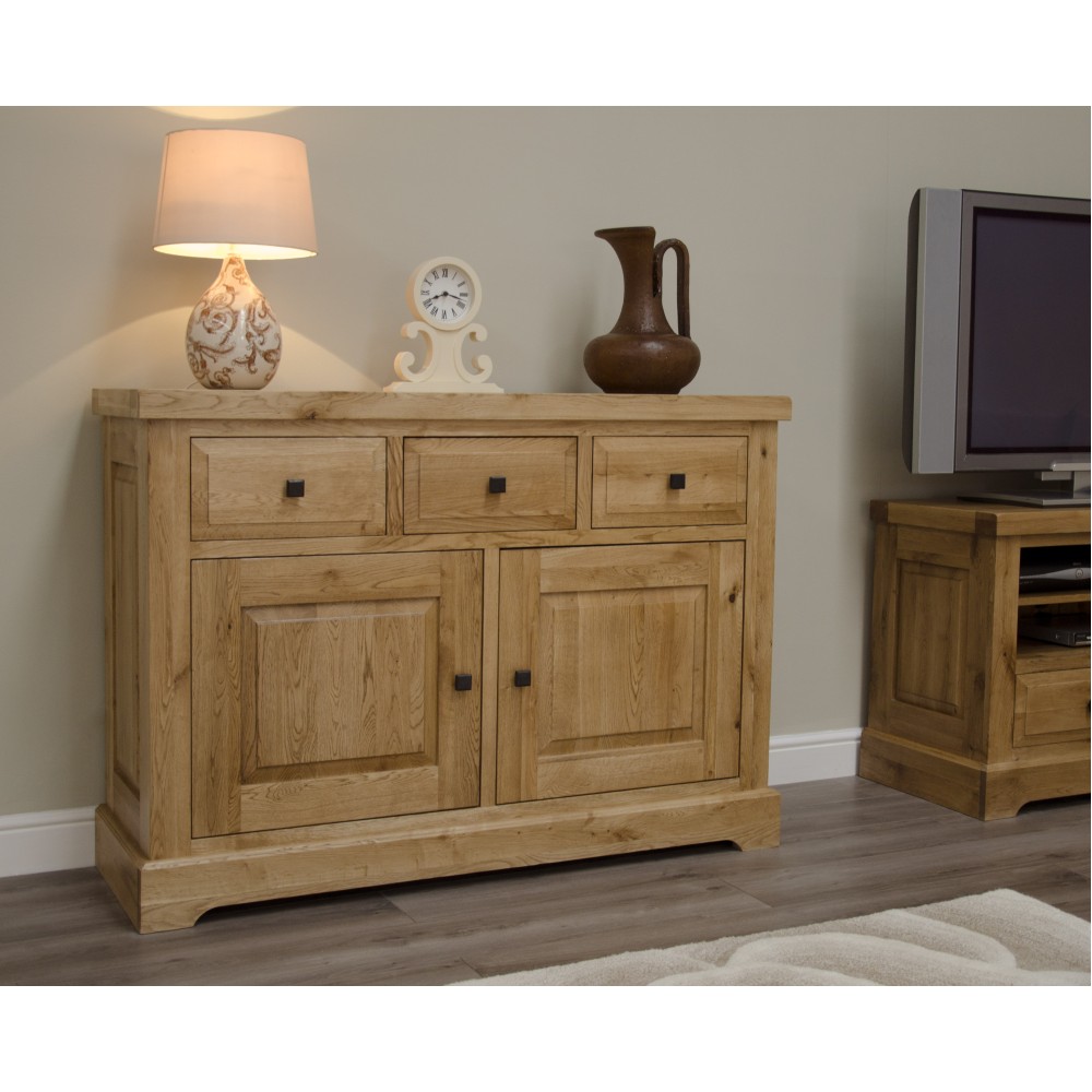 Deluxe Oak Medium Sideboard Deluxe Oak Medium Sideboard