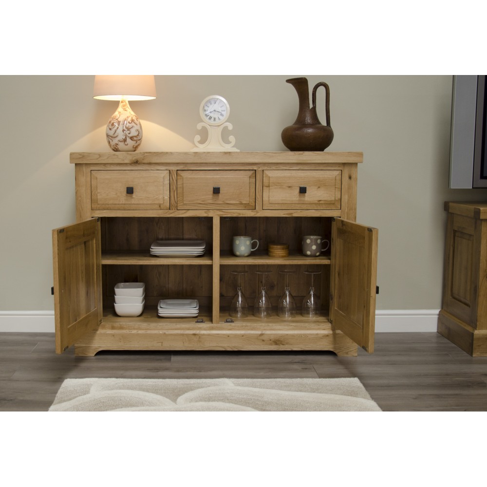 Deluxe Oak Medium Sideboard Deluxe Oak Medium Sideboard
