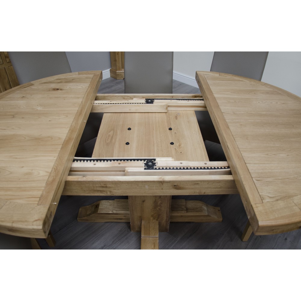 Deluxe Oak Round Extending Dining Table