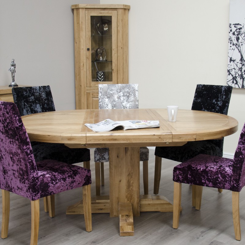 Deluxe Oak Round Extending Dining Table