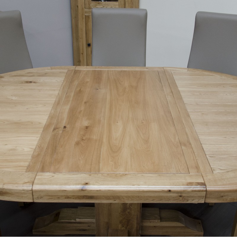 Deluxe Oak Round Extending Dining Table