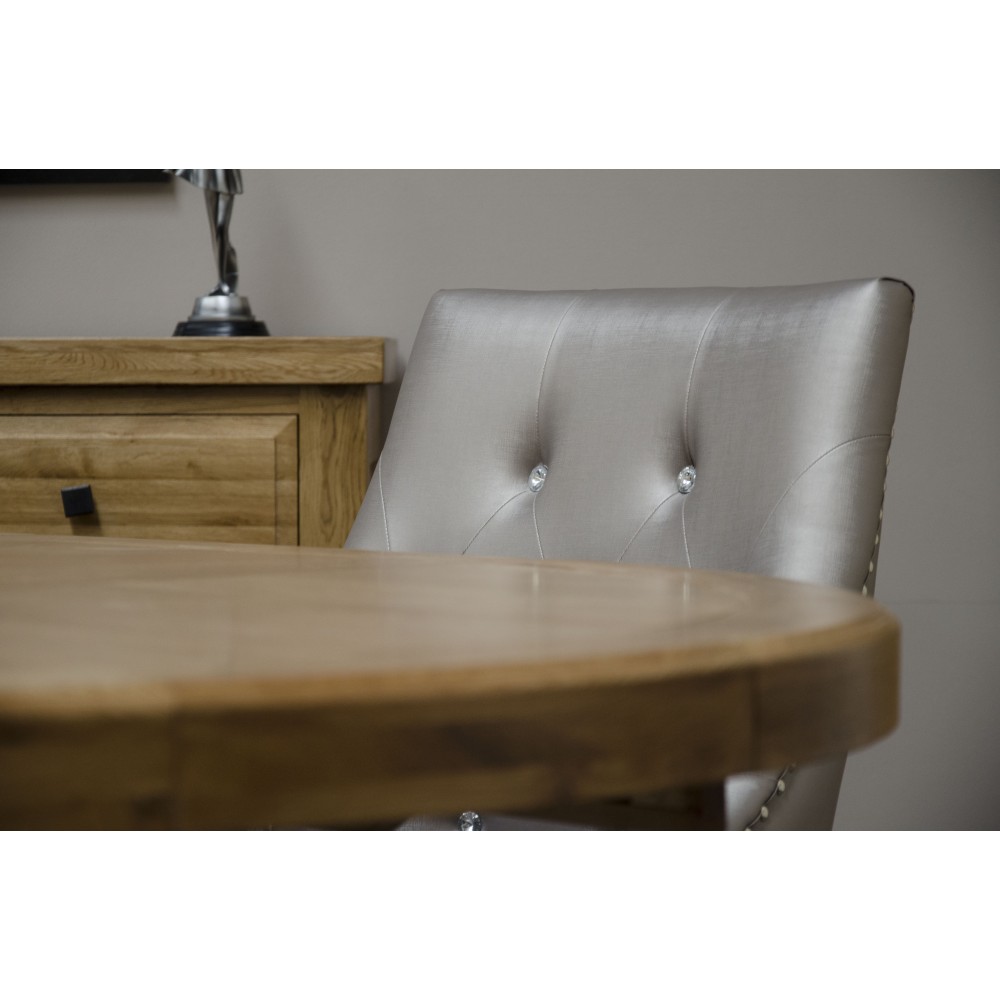Deluxe Oak Round Extending Dining Table