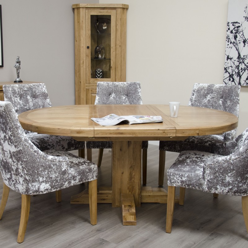 Deluxe Oak Round Extending Dining Table