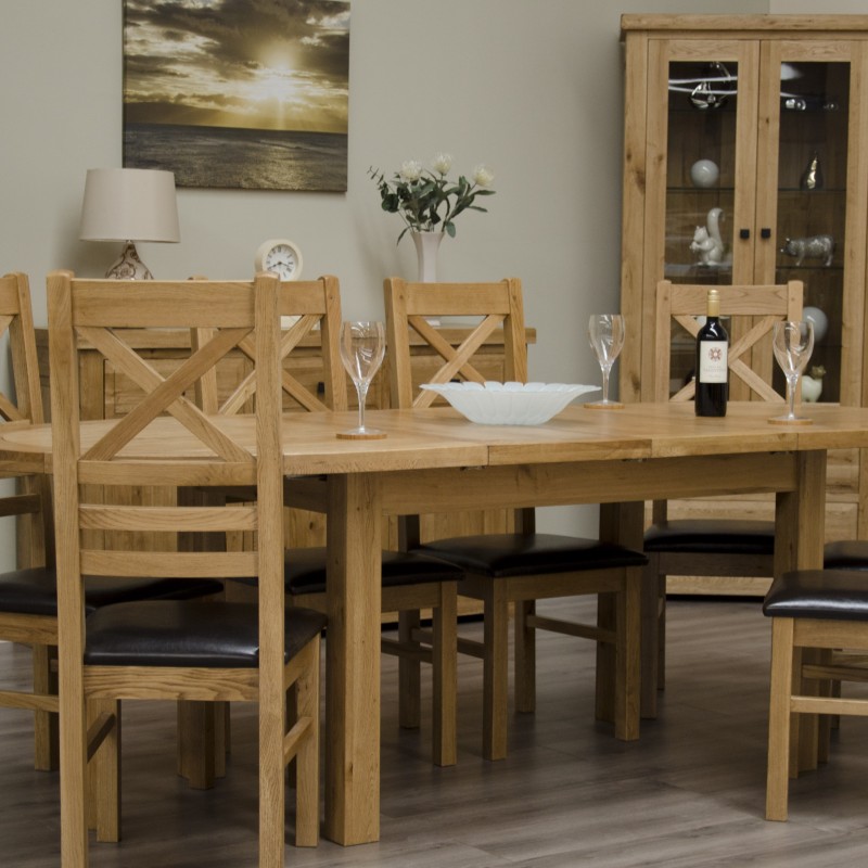 Deluxe Oak Oval Extending Dining Table