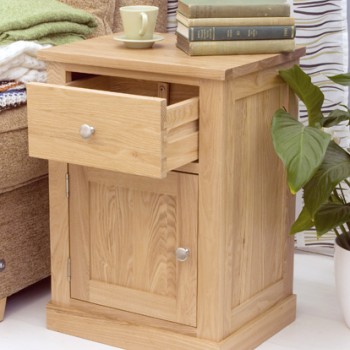 Mobel Oak One Drawer One Door Lamp Table 