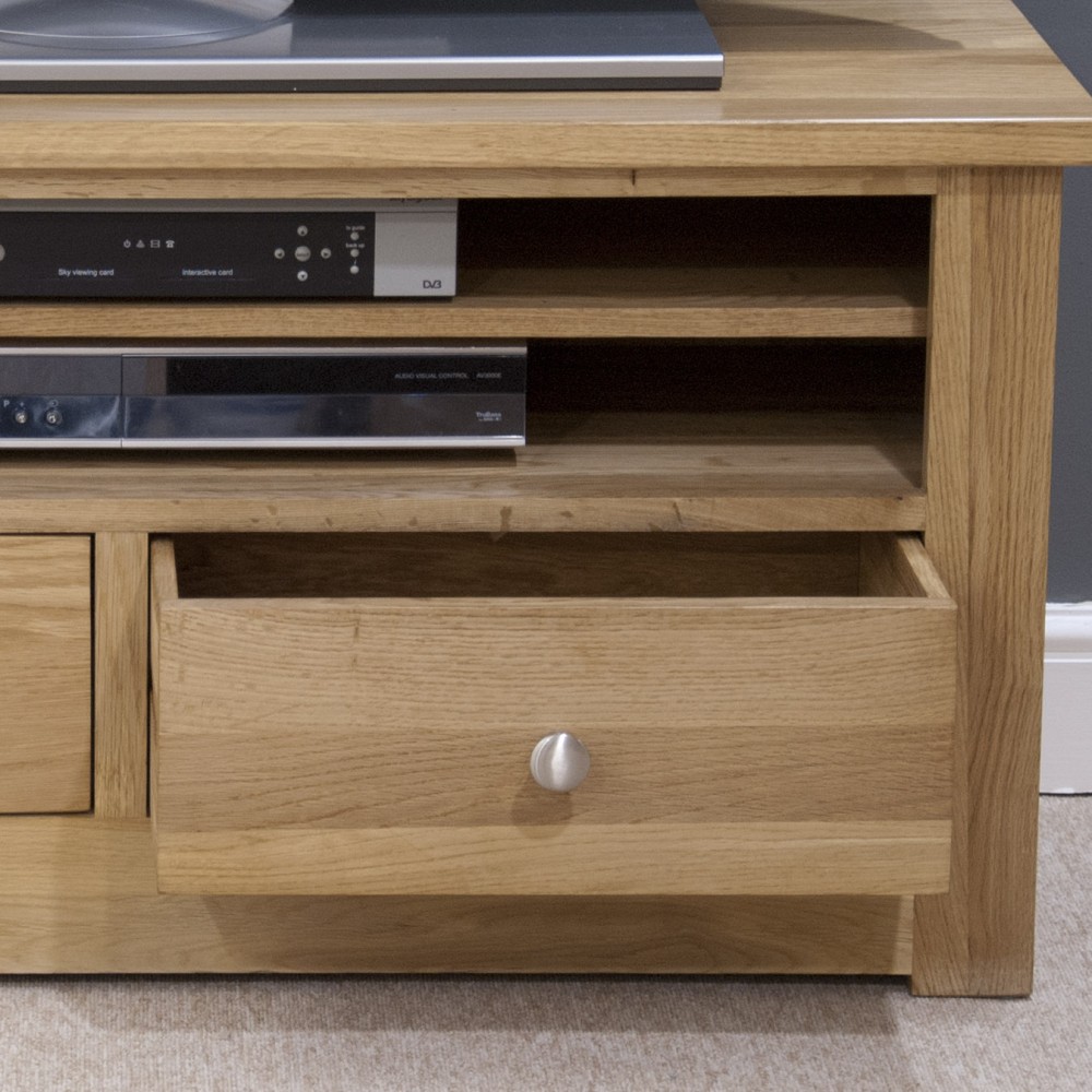 Torino Contemporary Oak Small Plasma Unit